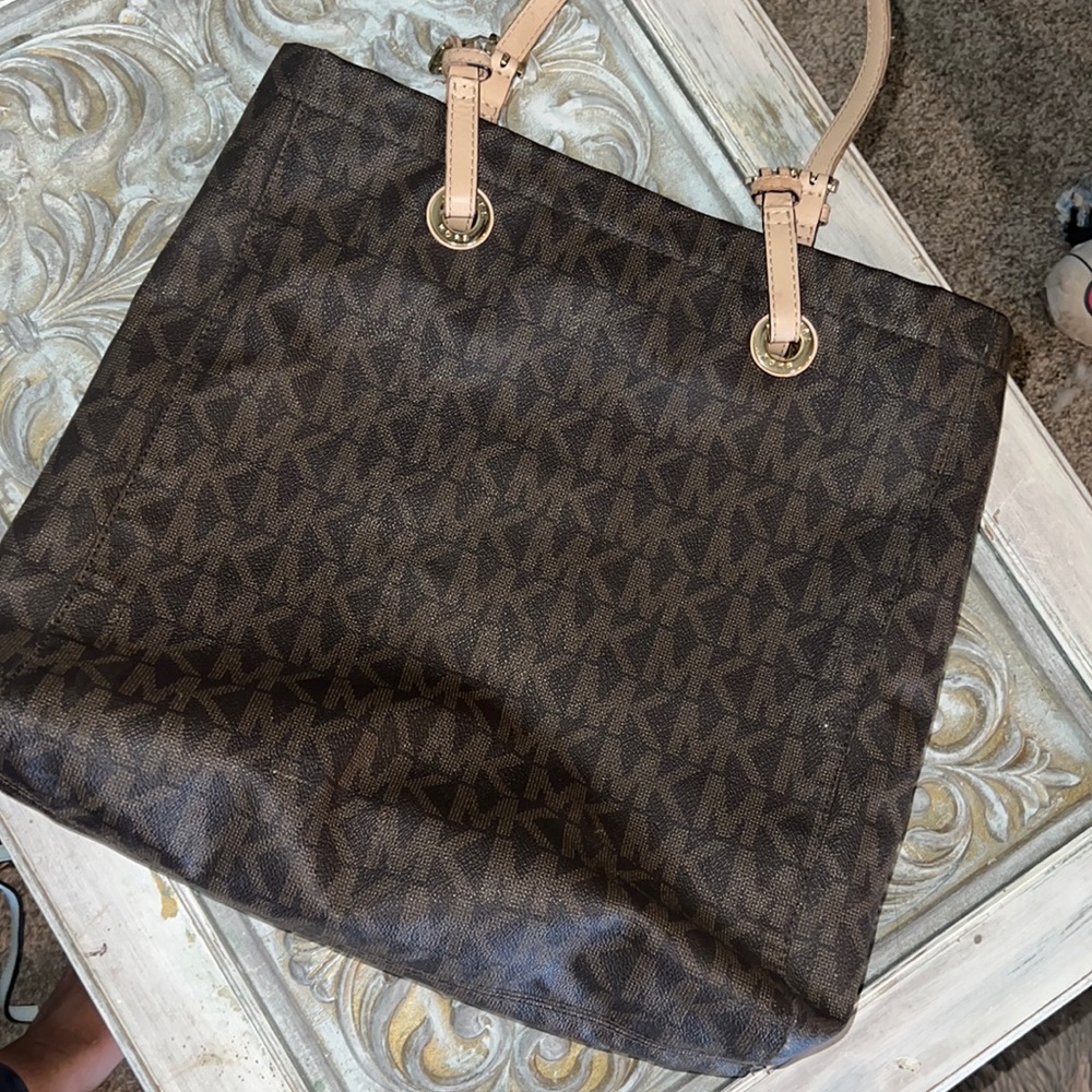 Authentic Michael Kors Tote bag